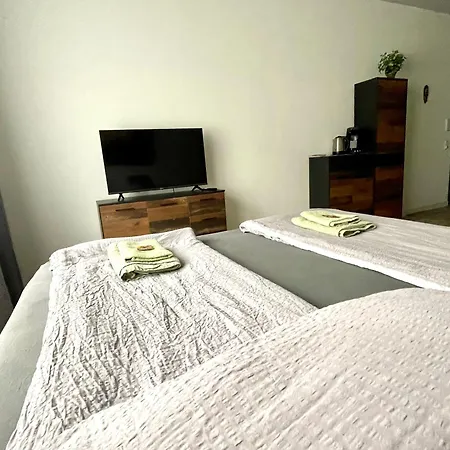 Goldstadt Classic - Am Schloessle * פורצהיים