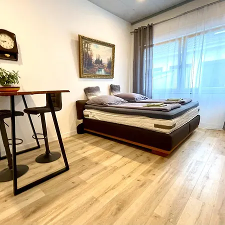 Goldstadt Classic - Am Schloessle דירה פורצהיים